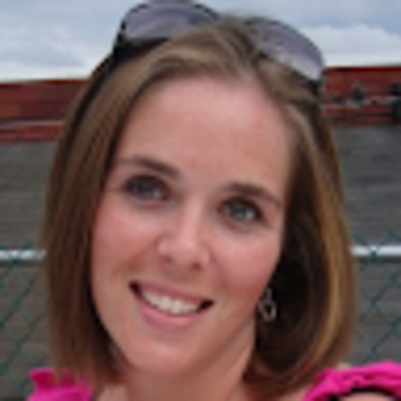 Profile Picture of Kelli Gargone (@misskiki711) on Poshmark