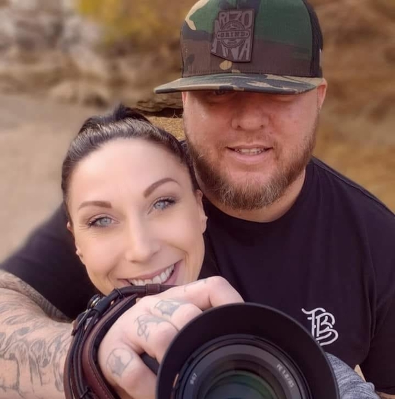 Profile Picture of Danielle Nunemaker (@dnunemaker) on Poshmark