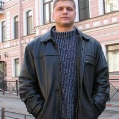 Profile Picture of Christopher Menezes (@dedarikatomi) on Twitter