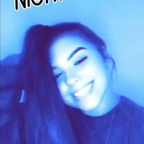 Profile Picture of Mackenzie Wojnowski (@mackennziie) on Poshmark