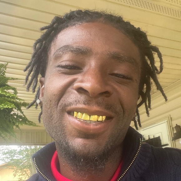 Profile Picture of Gardayus Irby (@irbylongway) on Poshmark