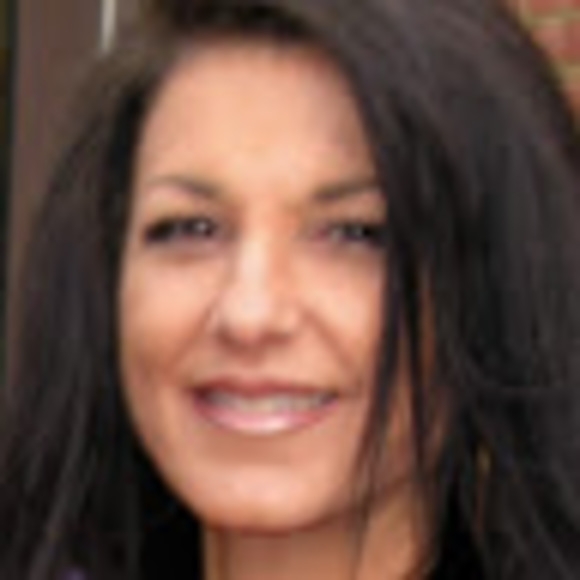 Profile Picture of Marie Lally (@waterbearer67) on Poshmark