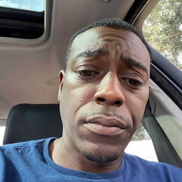 Profile Picture of Dontrell Jackson (@dontrelljack171) on Poshmark