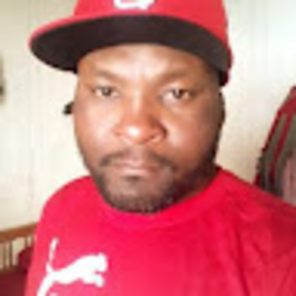 Profile Picture of Tesselpierre Tessel (@tessel84) on Poshmark