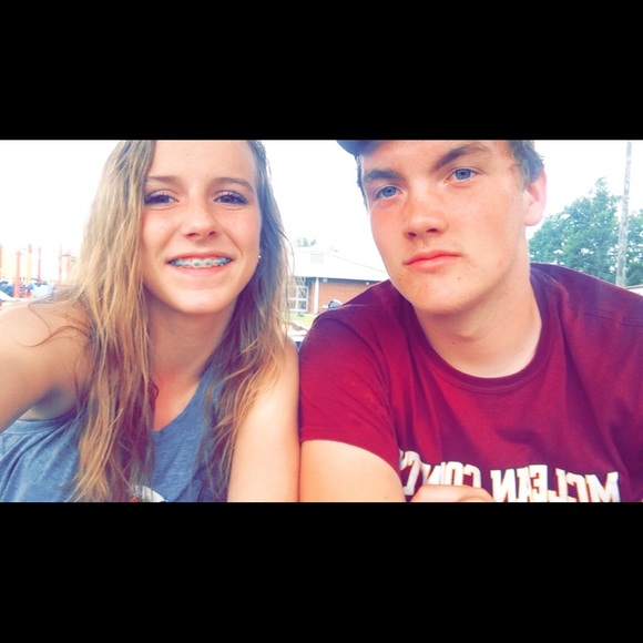 Profile Picture of Jillian Harper (@jilliannharper) on Poshmark