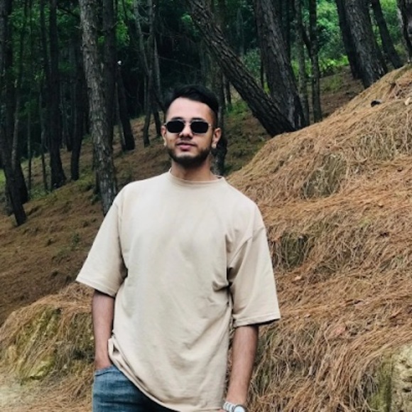 Profile Picture of Niraj Bhatta (@neerazbhatta1) on Poshmark