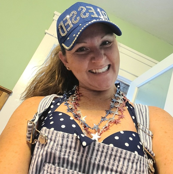 Profile Picture of Jonetta Shimp (@jonetta) on Poshmark