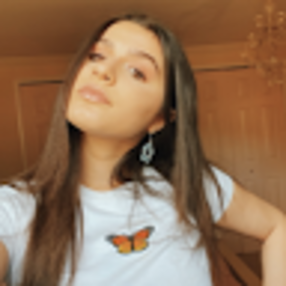 Profile Picture of Katie Maraldo (@katiemaraldo1) on Poshmark