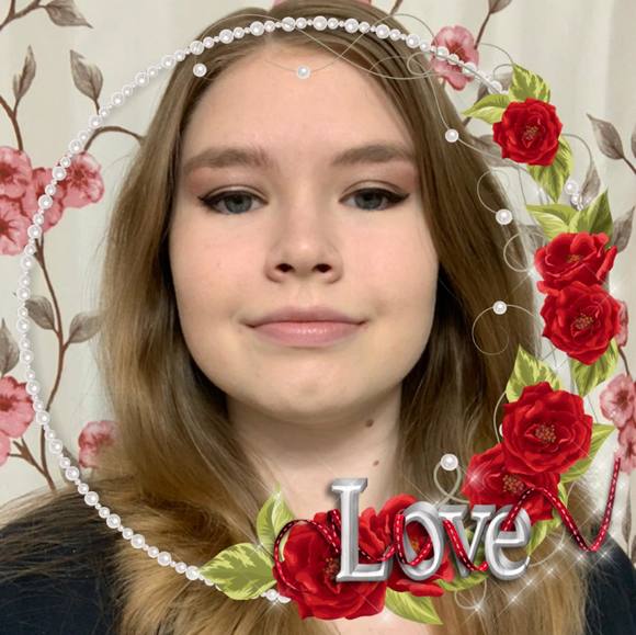 Profile Picture of Sabrina Tofte (@sabrinatofte) on Poshmark