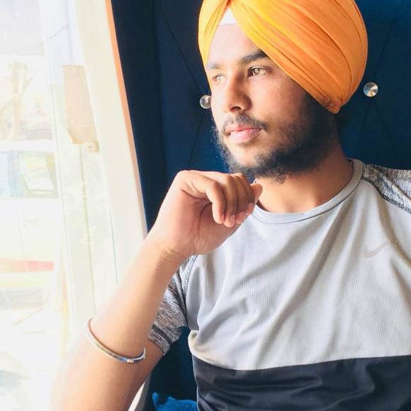 Profile Picture of Gurman Singh (@gurmansingh) on Poshmark