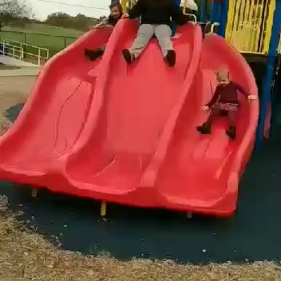 Jennifer Glouser - Poshmark Profile Picture of Jennifer Glouser (@jenniefire) on Poshmark