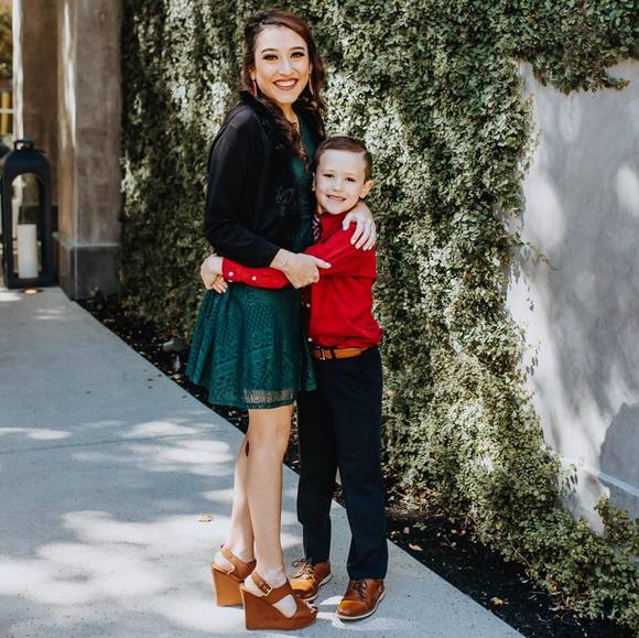 Profile Picture of Griselda Lopez (@chella_lopez) on Poshmark