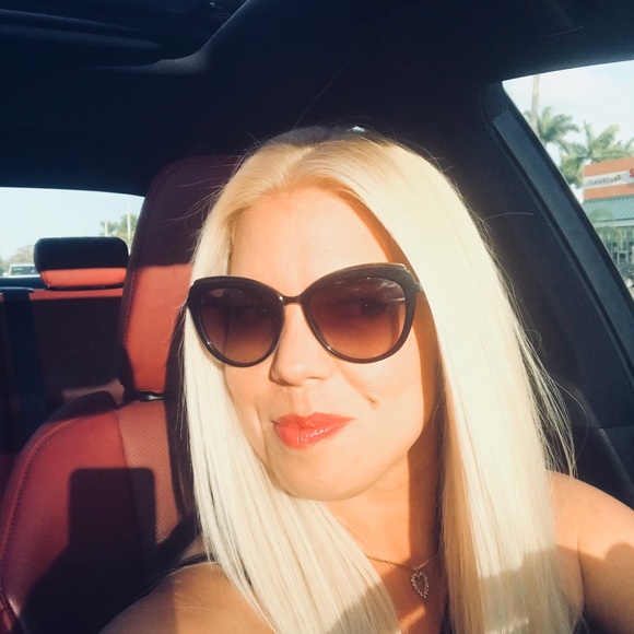 Profile Picture of Amanda Watson (@amandajane5135) on Poshmark