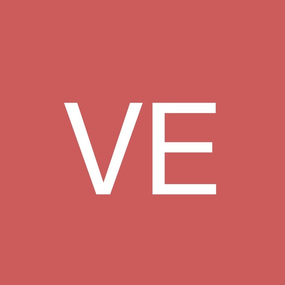 Profile Picture of Valerie Esiso (@vvesiso) on Poshmark