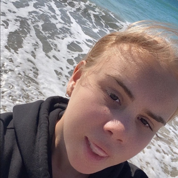 Profile Picture of Deborah-rose Hall woods jones collard❤️ (@deborah_hall377) on Poshmark