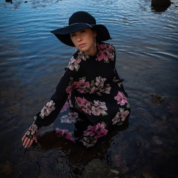 Profile Picture of Bianca Caroline (@vanillabean1990) on Poshmark