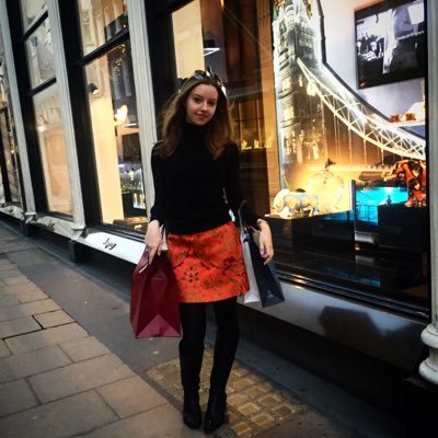 Profile Picture of Alexandra Gabrielle (@ad_gabrielle) on Twitter