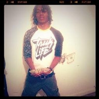 Profile Picture of Crystal*RRAYNE*RR (@borntobeaRUFF) on Twitter