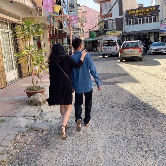 Profile Picture of Tnsdemmt Nguyen (@tnsdemmtnguyen) on Poshmark