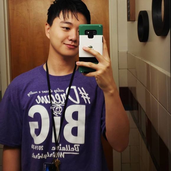 Profile Picture of Nicholas Kim (@aikguard) on Poshmark