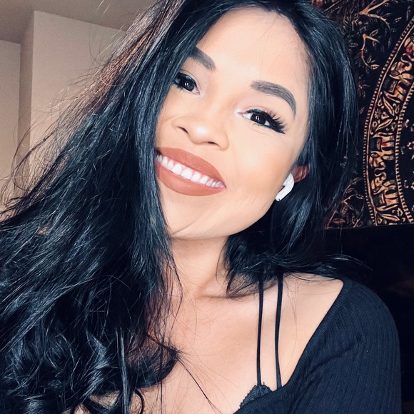 Profile Picture of Shanice Clark (@shanice_clark) on Poshmark