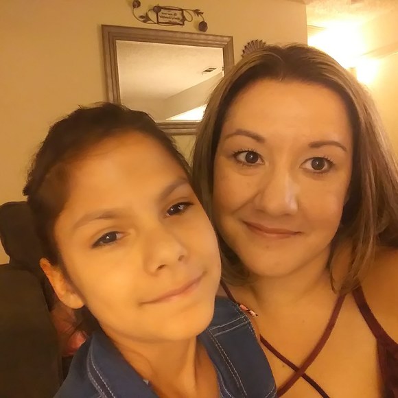 Profile Picture of Crystal Gonzales (@crystalgon1982) on Poshmark