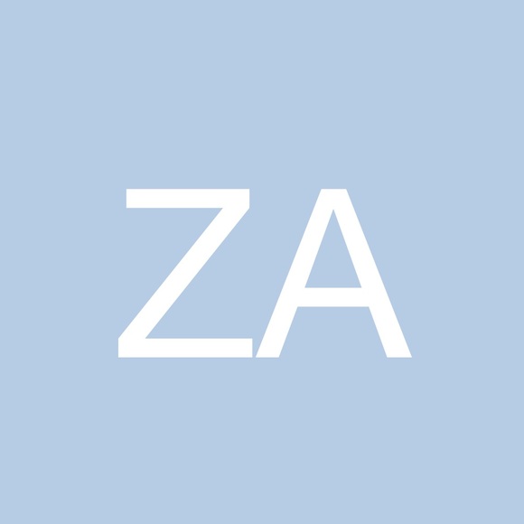 Profile Picture of Zimick Archacki (@v5ltqiqii) on Poshmark