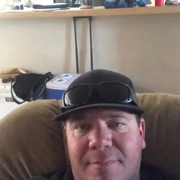 Profile Picture of Scott Spiller (@scotty5778) on Poshmark