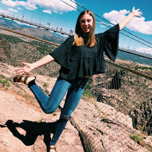 Profile Picture of Taylor Greer (@taytotgreer19) on Poshmark