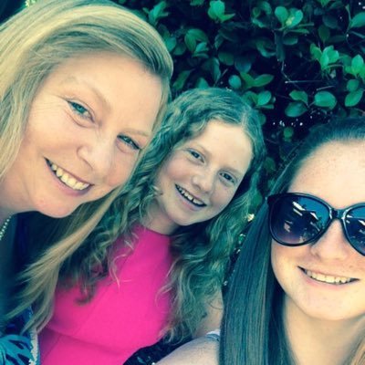 Profile Picture of Caitlin Devine (@wonderwomen005) on Twitter