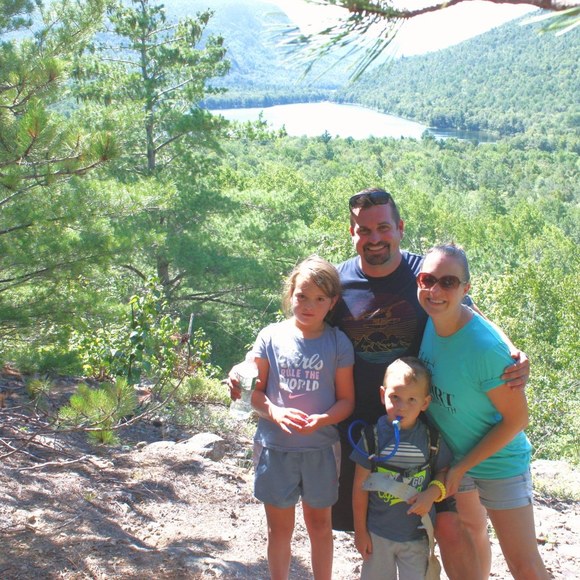 Maggie Boemmels - Poshmark Profile Picture of Maggie Boemmels (@mboemmels) on Poshmark