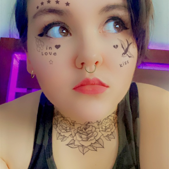 Profile Picture of Lilly Willmann (@lillywillmann) on Poshmark