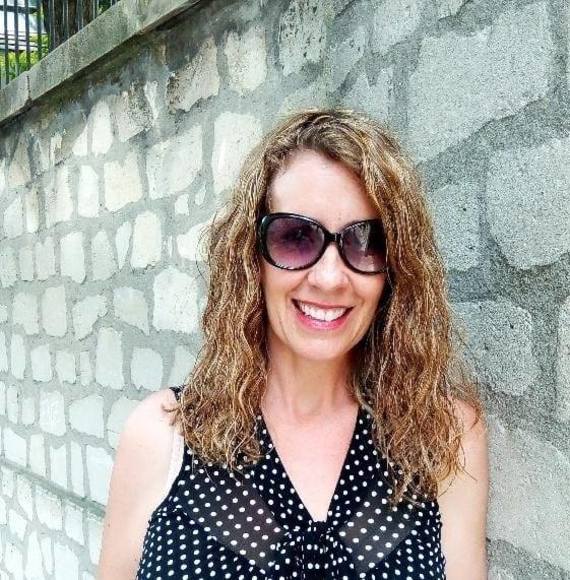 Profile Picture of Paula Hoogland (@paulahoogland) on Poshmark