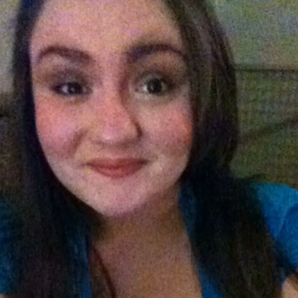 Rachael Knapp - Poshmark Profile Picture of Rachael Knapp (@rachknappers) on Poshmark