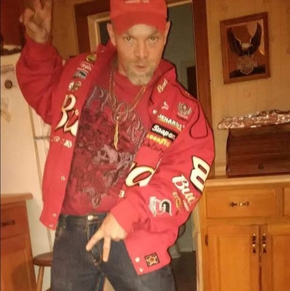 Profile Picture of Eddy Eddyrichards (@eddynofall2008) on Poshmark