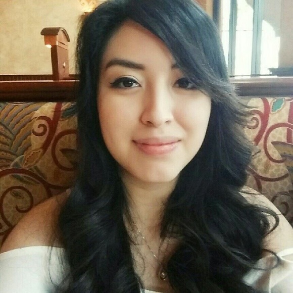 Profile Picture of Eli Jimenez (@elij13) on Poshmark