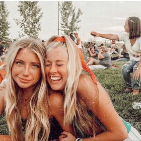 Profile Picture of flora evans (@floralilitevans) on Pinterest