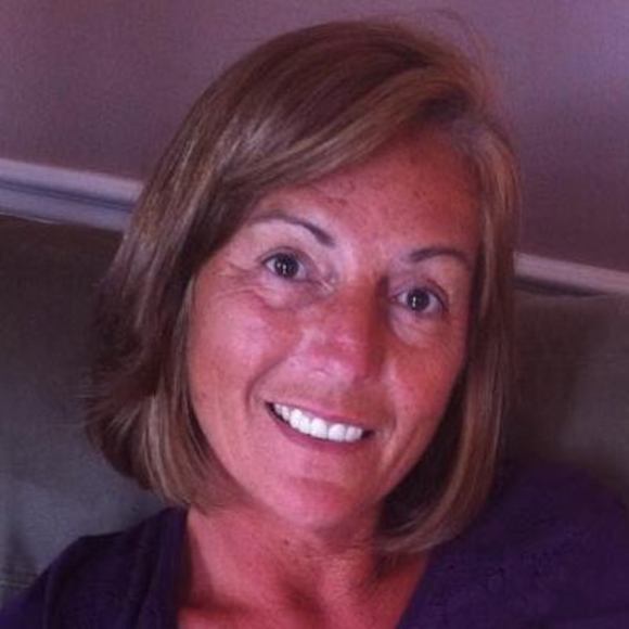 Profile Picture of Sharon Reid (@sharongreid) on Poshmark