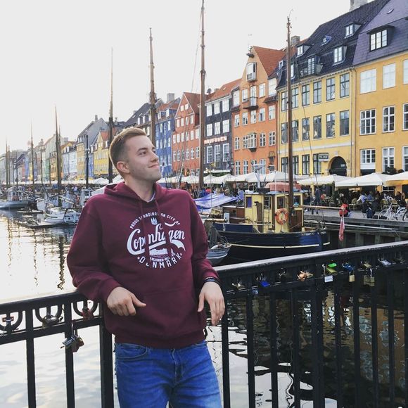 Profile Picture of Lucas Hansen (@luke975) on Poshmark