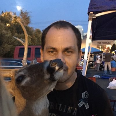 Profile Picture of John Powers (@jjpiv33) on Twitter