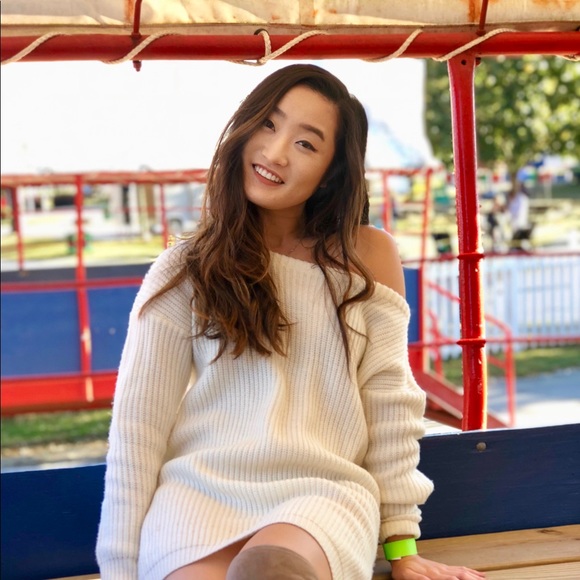 Profile Photo of Jinny Park (@jinny_p) on Poshmark