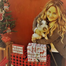 Profile Picture of lilybell hernandez (@lilybell1987) on Pinterest
