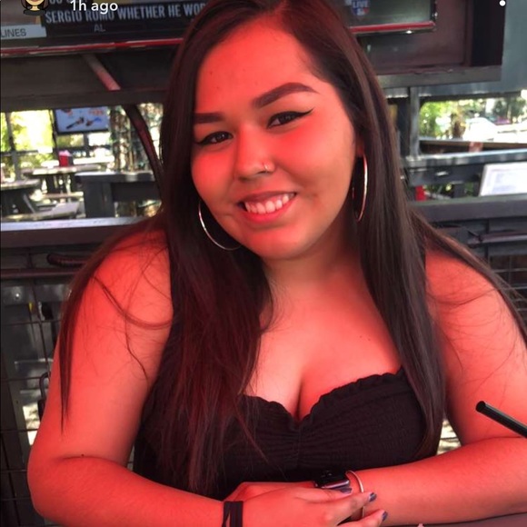 Profile Picture of Ruby Guevara (@rubyguev01) on Poshmark