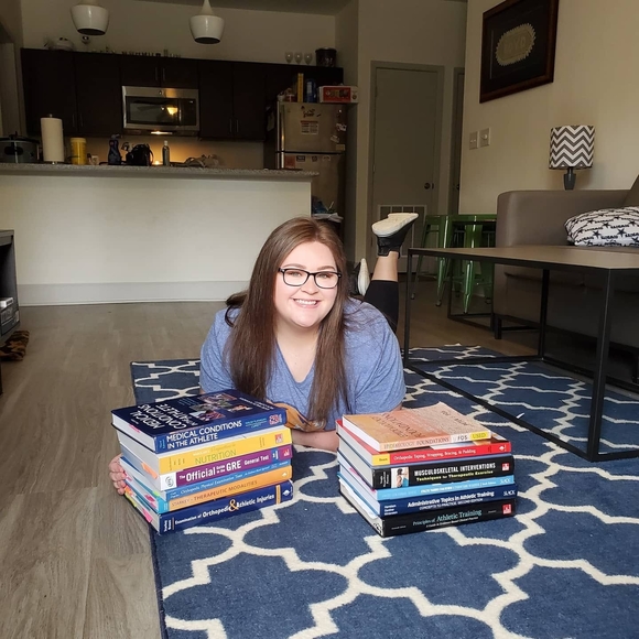 Profile Picture of Bethany Boyd (@bethanyboyd17) on Poshmark