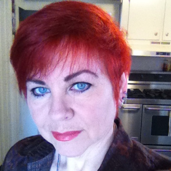 Profile Picture of Judy Labonte (@lasmuertas) on Poshmark