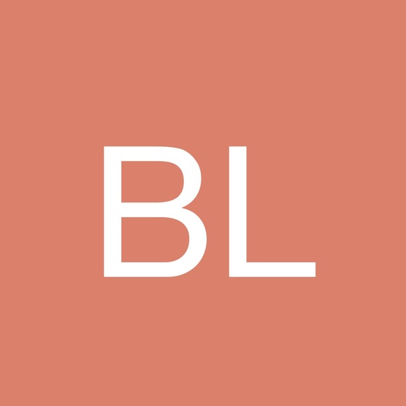 Basia Lorrin - Poshmark Profile Picture of Basia Lorrin (@f0qq839d0) on Poshmark