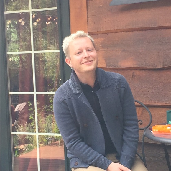 Profile Picture of Dan Rupp (@drpphx) on Poshmark