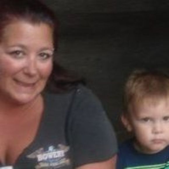 Profile Picture of Michlyn Cappola (@kylepettyfans) on Poshmark