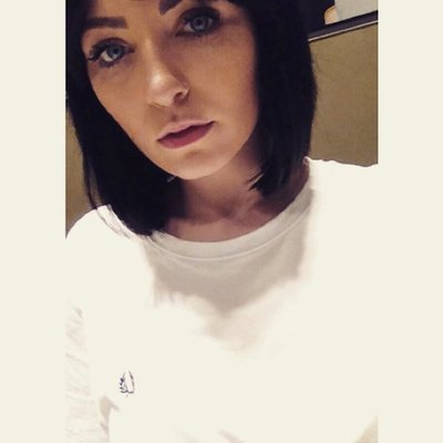 Profile Picture of Chloe Louise Bloom (@clob_93) on Twitter