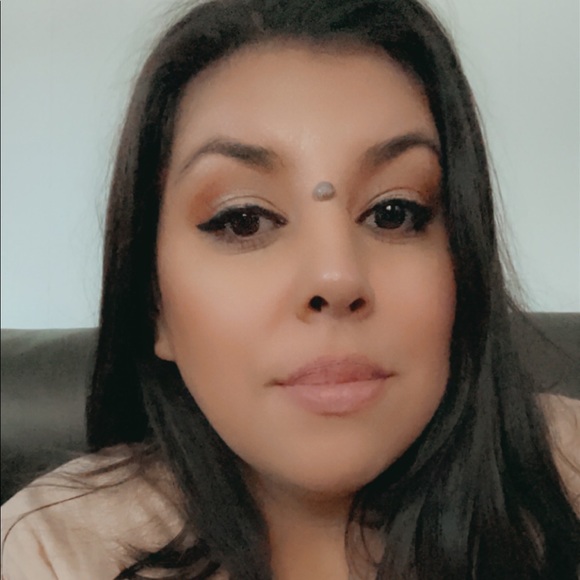 Profile Picture of Cristal Robles (@robles4evrcris) on Poshmark